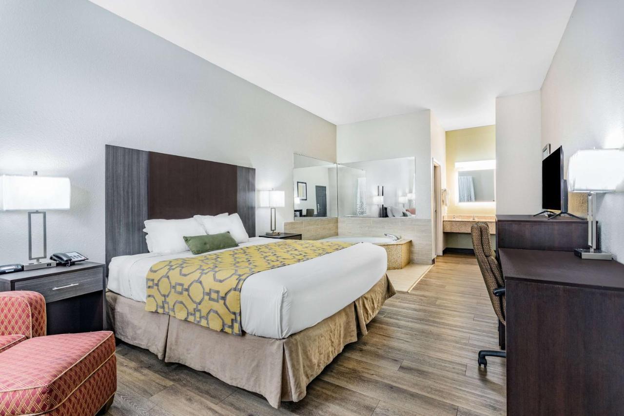 Baymont By Wyndham Midway Tallahassee Exterior photo