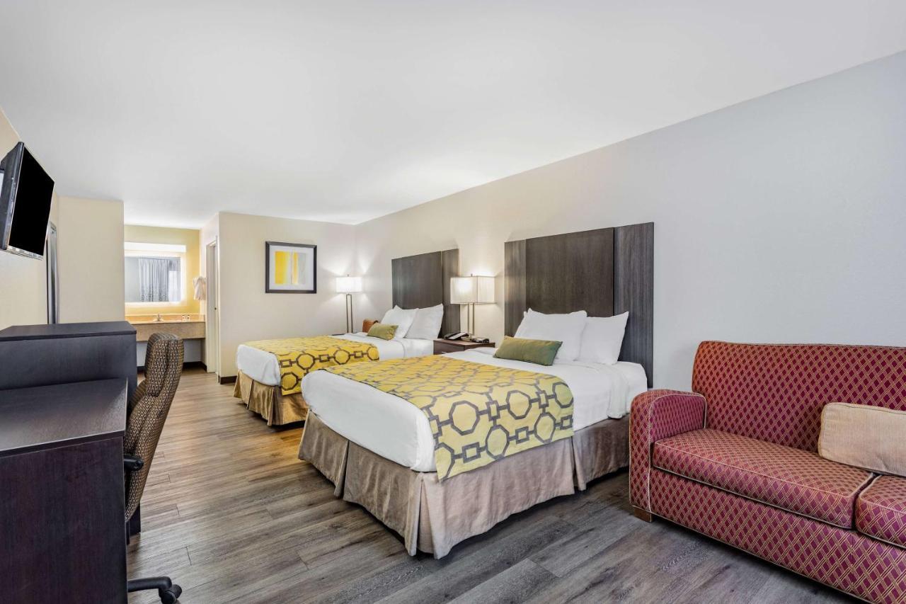 Baymont By Wyndham Midway Tallahassee Exterior photo